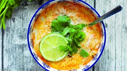 Soupe de fruits de mer à la citronelle
